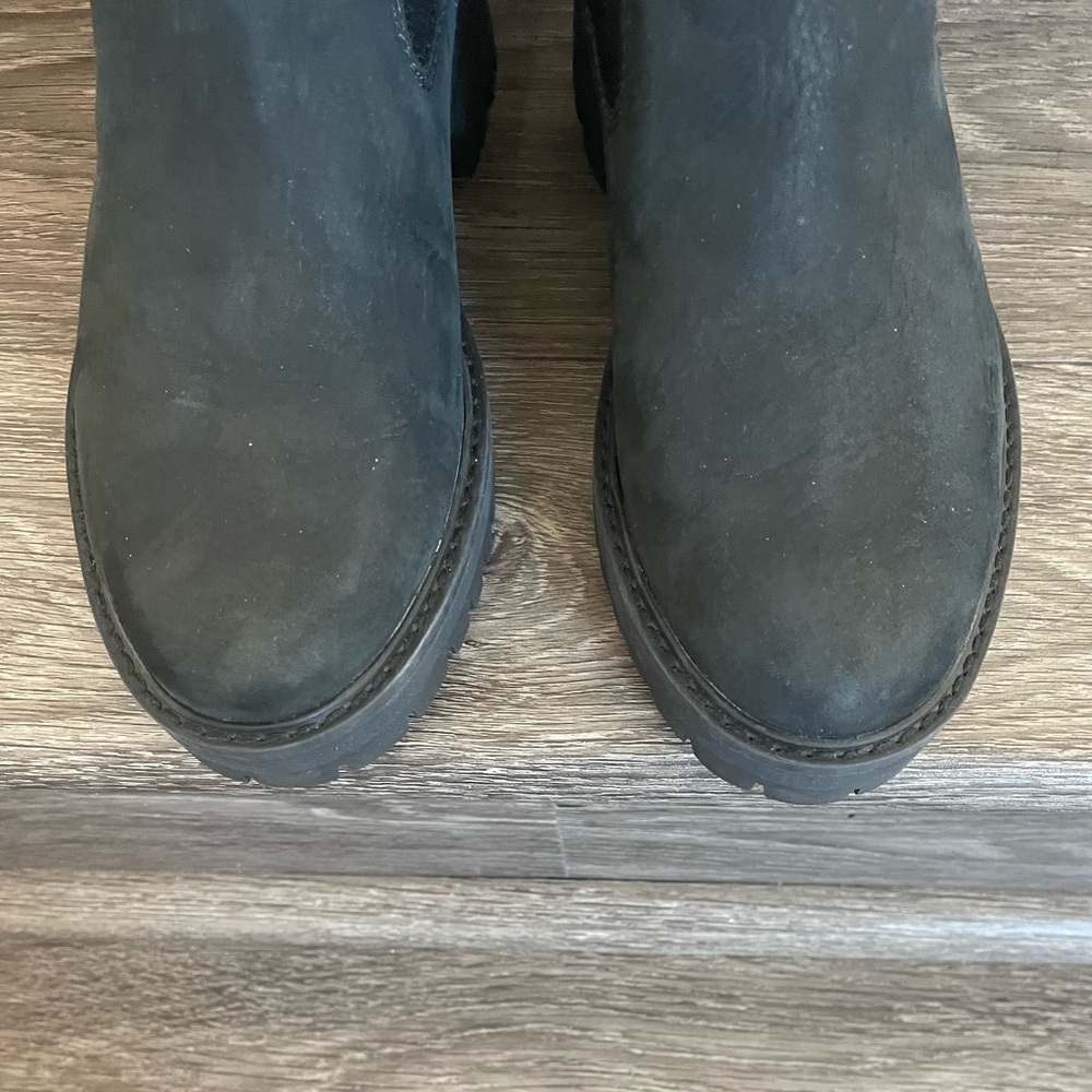 Timberland Women's Leather Boots - Picture 3 of 15